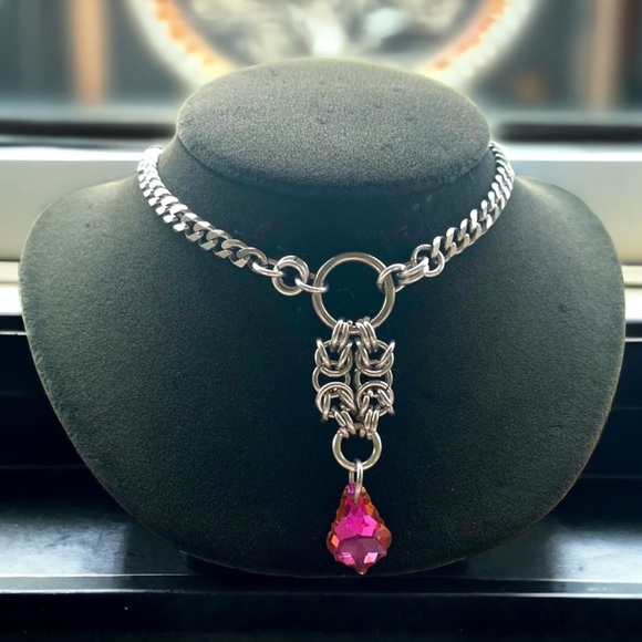 Handmade maille necklace iridescent pink austrian crystal celtic goth boho - Picture 1 of 10
